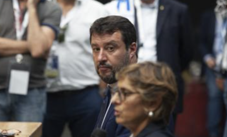 Gregoretti, Salvini a Catania, "Sono sereno, parlerò in aula"