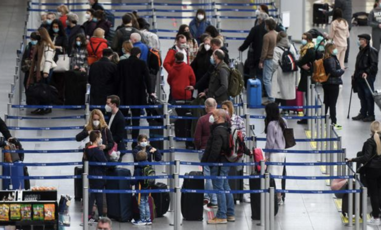 Covid, cosa fare se risulto positivo in vacanza all’estero