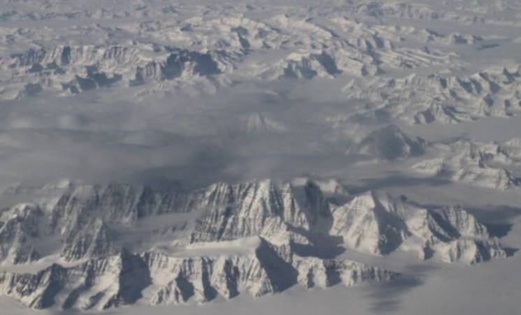 Groenlandia, è allarme clima: pioggia sul picco della calotta glaciale