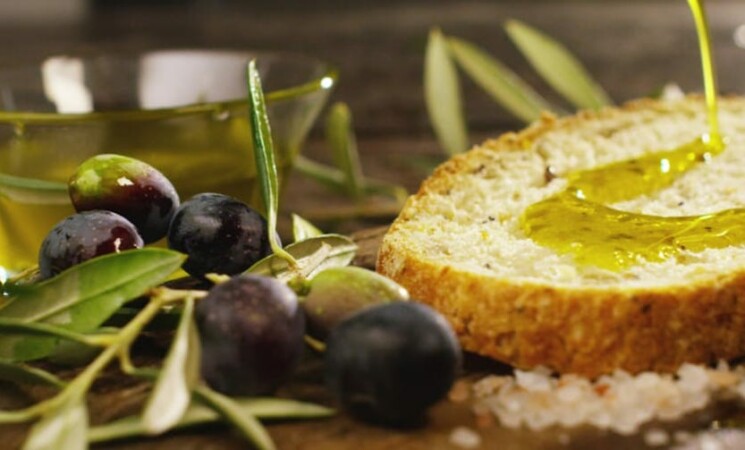 Olio d’oliva, le migliori 12 etichette siciliane selezionate per l’Ercole Olivario