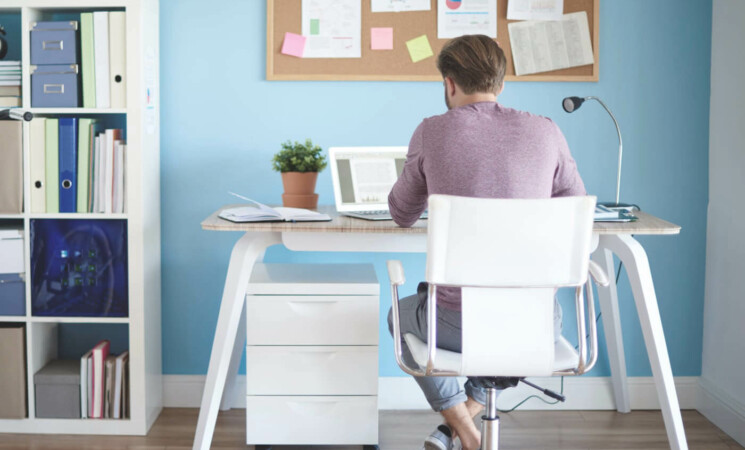 Lavoro: lo smart working dura tutta l’estate, c’è la proroga