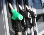 Caro carburanti in Sicilia, benzina e diesel alle stelle: protesta di agricoltori e trasportatori
