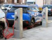 Colonnine di ricarica auto elettriche in Sicilia: dati, costi e confronto con l’Italia