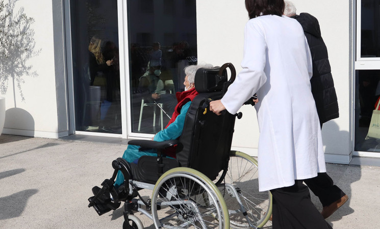 Legge 104 e bonus 300 euro: diritti e agevolazioni per familiari e caregiver