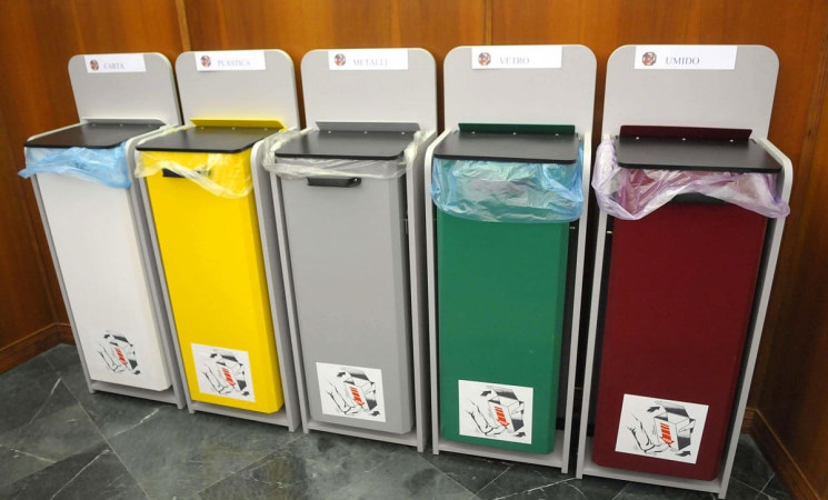 Gestione rifiuti, bando SRR Catania per lo stoccaggio del vetro