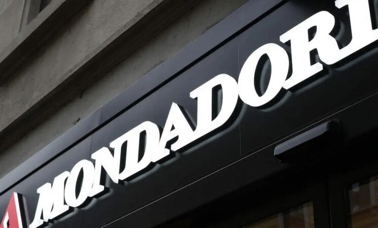 Mondadori alla ricerca di addetti vendita da inserire nei propri bookshop