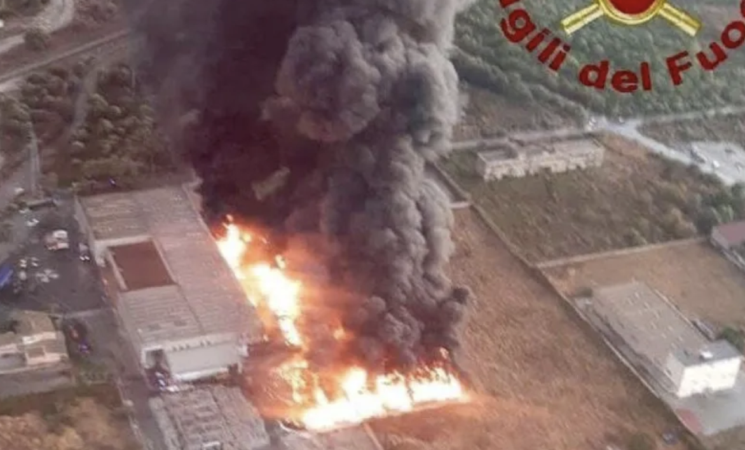 Nube tossica su Priolo, indaga la Procura