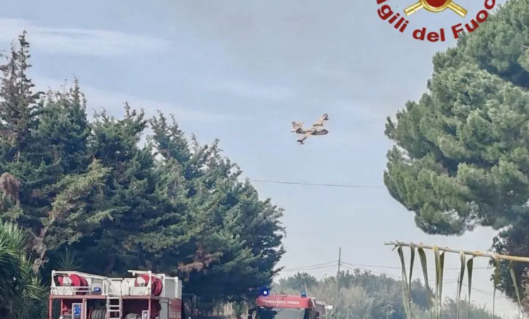 Incendi a Palermo e provincia: 44 interventi dei Vigili del Fuoco