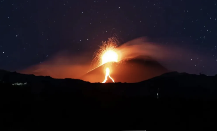 Etna: aggiornamenti sull’attività stromboliana al Cratere di Sud-Est