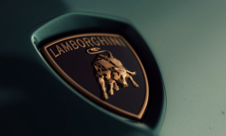 Lamborghini amplia lo stabilimento e avvia un maxi piano assunzioni