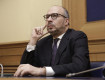 Insulti social a Davide Faraone e alla figlia Sara, la risposta: “Non ci chiuderanno in casa”